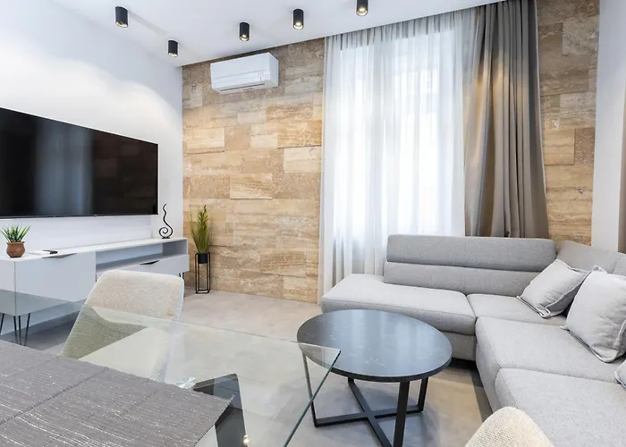 Διαμέρισμα Deluxe Nila *